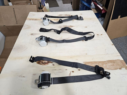 2020 SIERDEN15 REAR SEAT BELTS SET OF 3 BLACK 31387 - image 5
