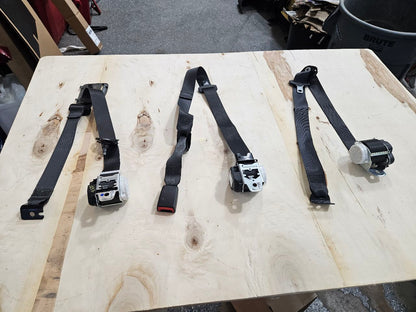 2020 SIERDEN15 REAR SEAT BELTS SET OF 3 BLACK 31387 - image 6