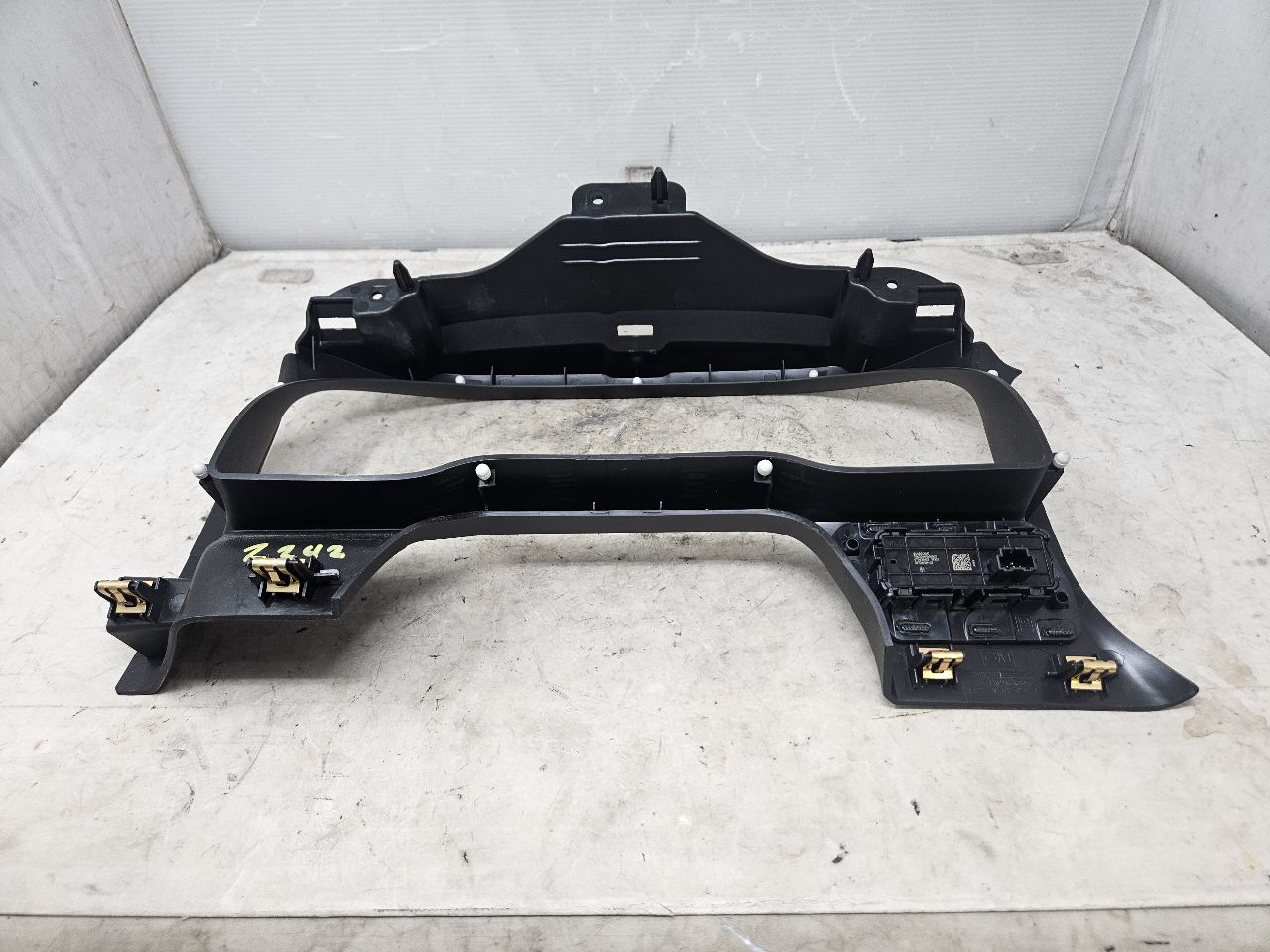 2020 SIERDEN15 CLUSTER SPEEDO DASH BEZEL 84388792 31389 - image 7