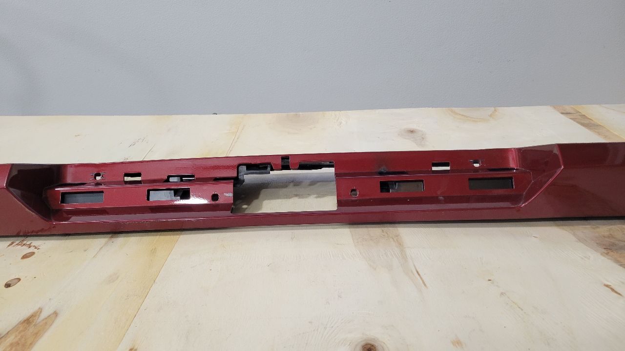 2020 SIERDEN15 ROOF SPOILER GLORY RED GPJ 31391 - image 3