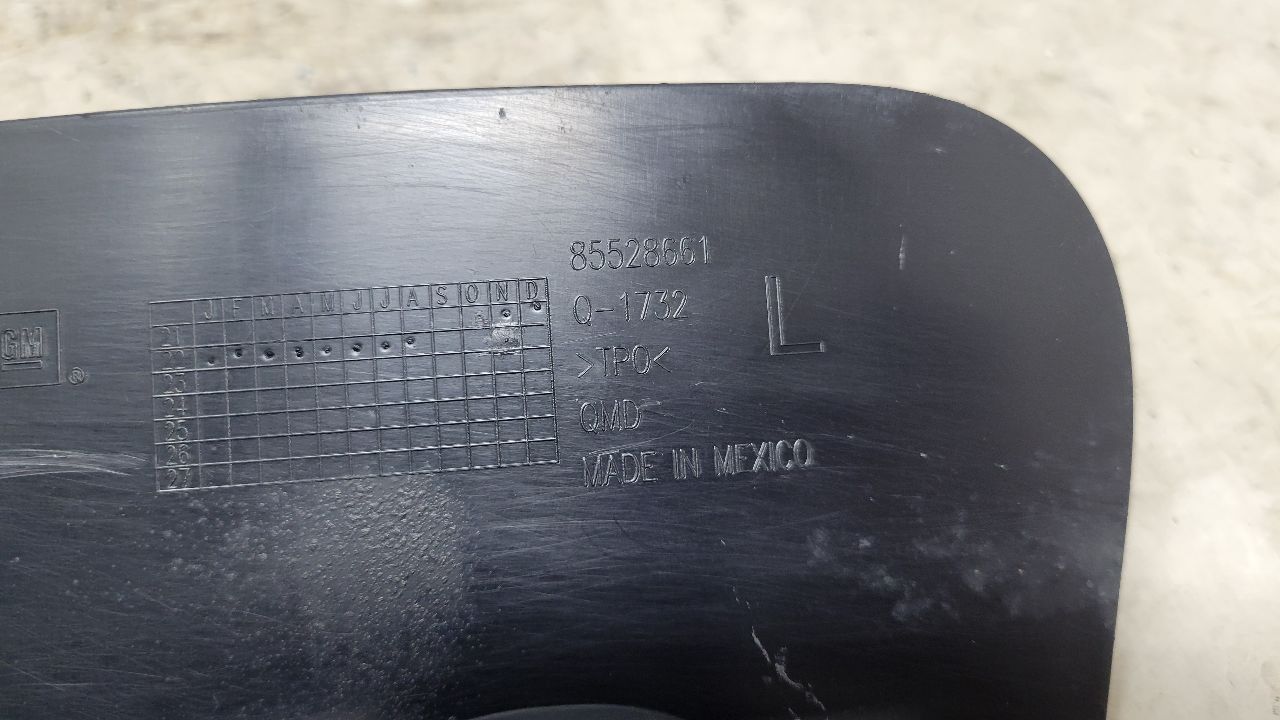 2022 SILVRDO15 LH FRONT WHEEL MUD SPLASH GUARD 31396 - image 10