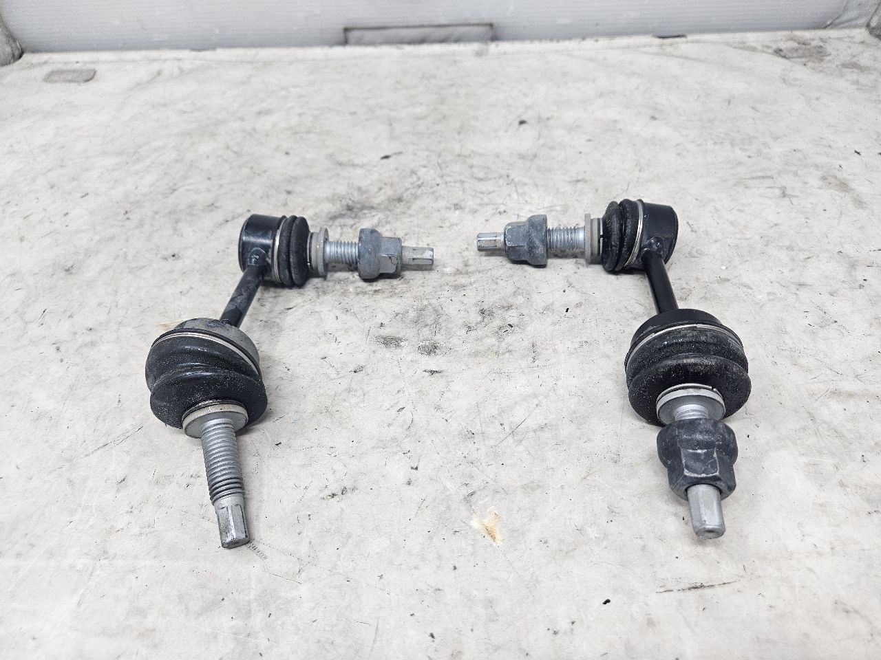2020 SIERDEN15 FRONT SWAY BAR END LINKS PAIR LH RH 31413 - image 1