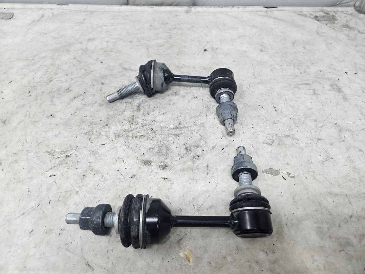 2020 SIERDEN15 FRONT SWAY BAR END LINKS PAIR LH RH 31413 - image 2