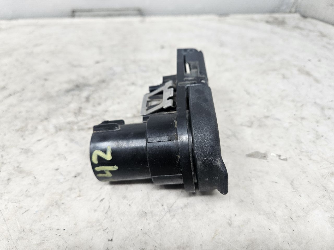 2020 SIERDEN15 7 PIN TRAILER PLUG DUAL CAMERA OUTLE 31415 - image 4