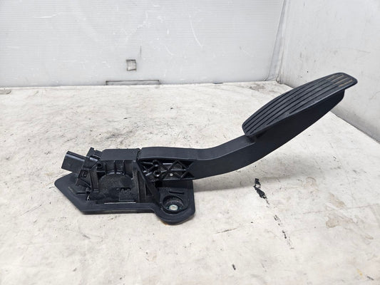 2019 SILVRDO15 GAS PEDAL THROTTLE POSITION 23363936 31421 - image 1