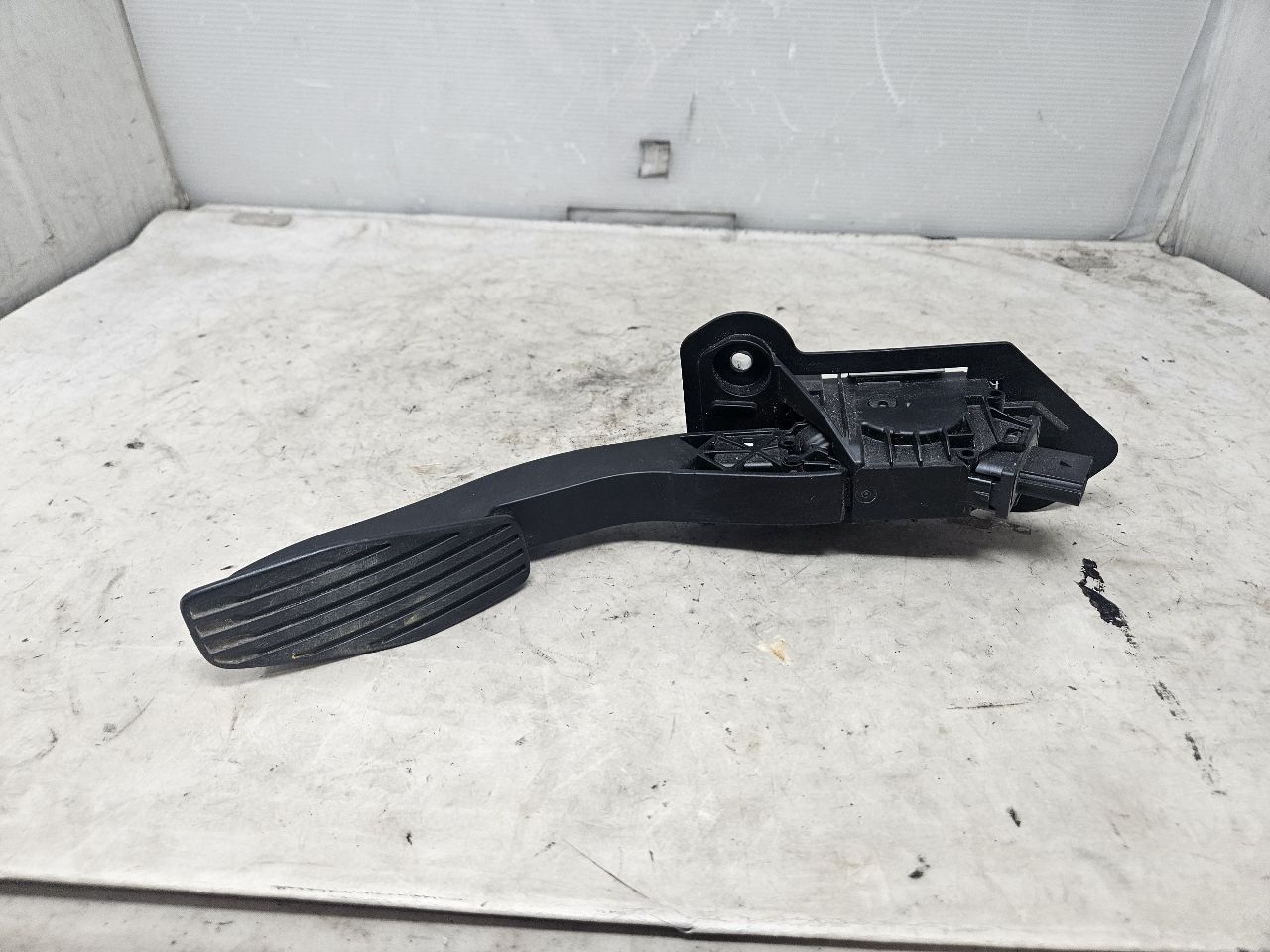 2019 SIERRA150 GAS PEDAL THROTTLE POSITION 23363936 31422 - image 4
