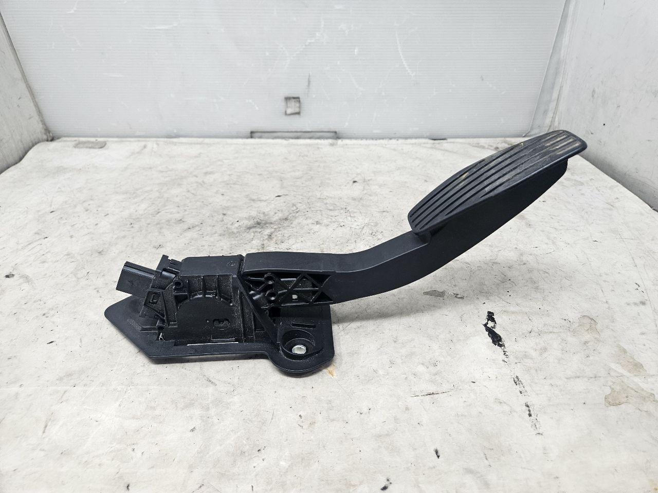 2019 SIERRA150 GAS PEDAL THROTTLE POSITION 23363936 31422 - image 5