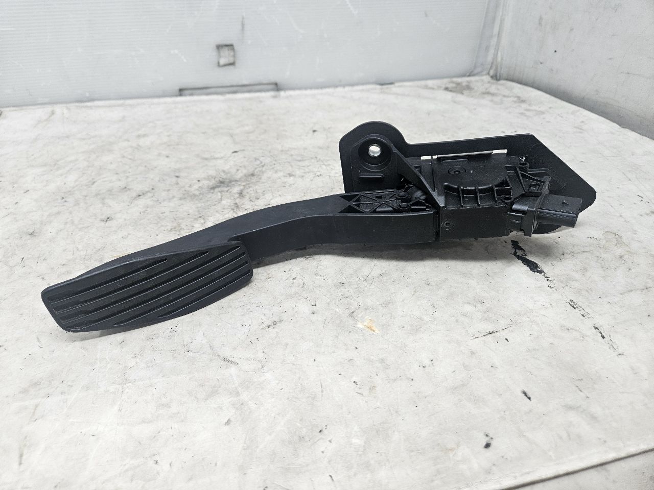 2023 SIERDEN15 GAS PEDAL THROTTLE POSITION 84024307 31423 - image 3