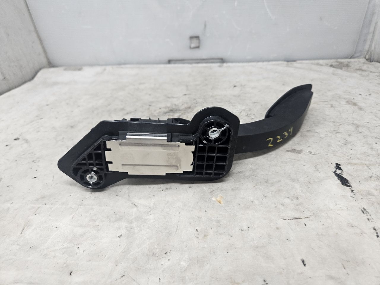 2023 SIERDEN15 GAS PEDAL THROTTLE POSITION 84024307 31423 - image 4