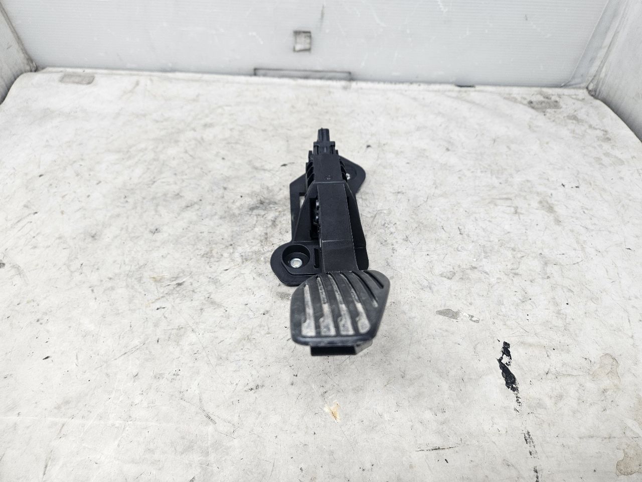 2020 SILVRDO15 GAS PEDAL THROTTLE POSITION 84024307 31424 - image 5