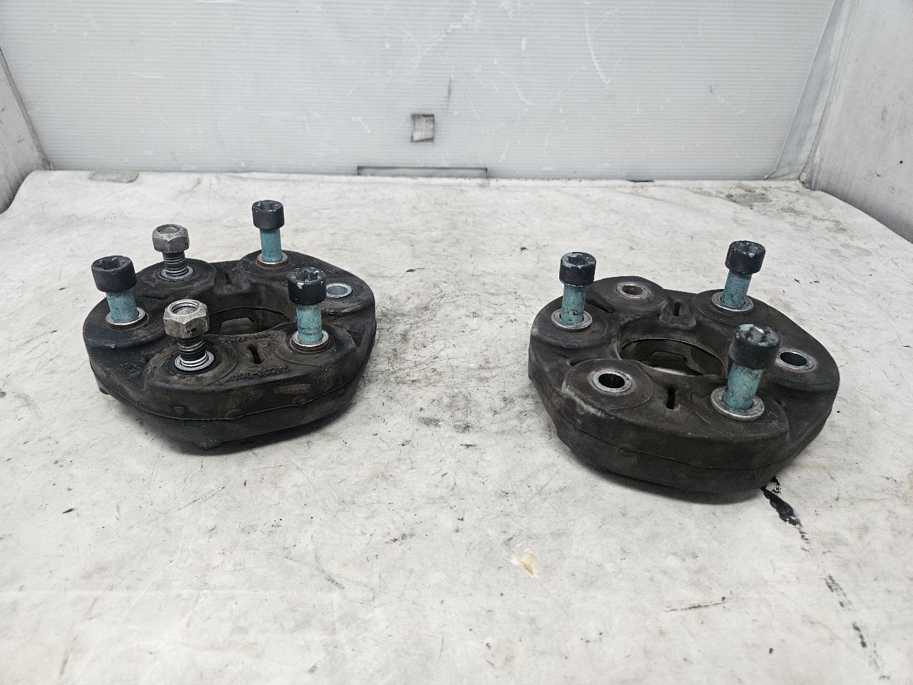 2019 CAMARO RUBBER COUPLERS ONLY PAIR V8 M6 31426 - image 5