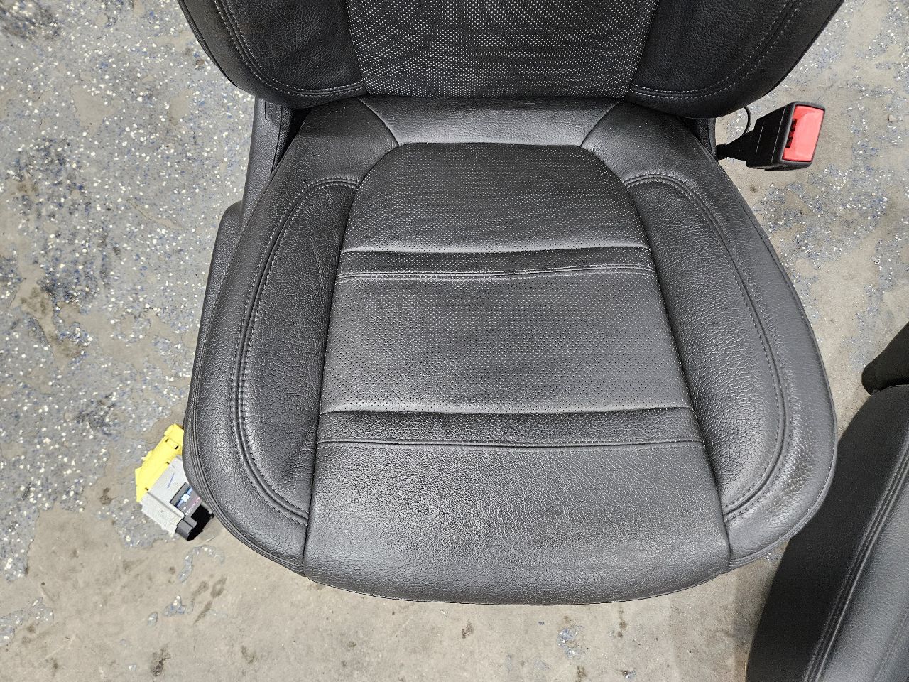 2020 SIERDEN15 DENALI FRONT & REAR SEATS BLACK 31439 - image 9