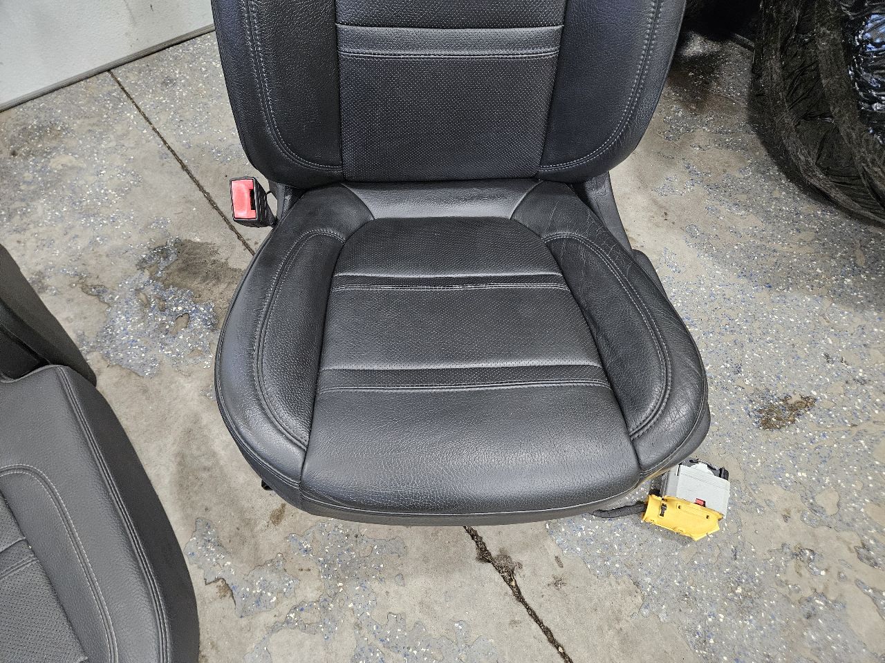 2020 SIERDEN15 DENALI FRONT & REAR SEATS BLACK 31439 - image 11