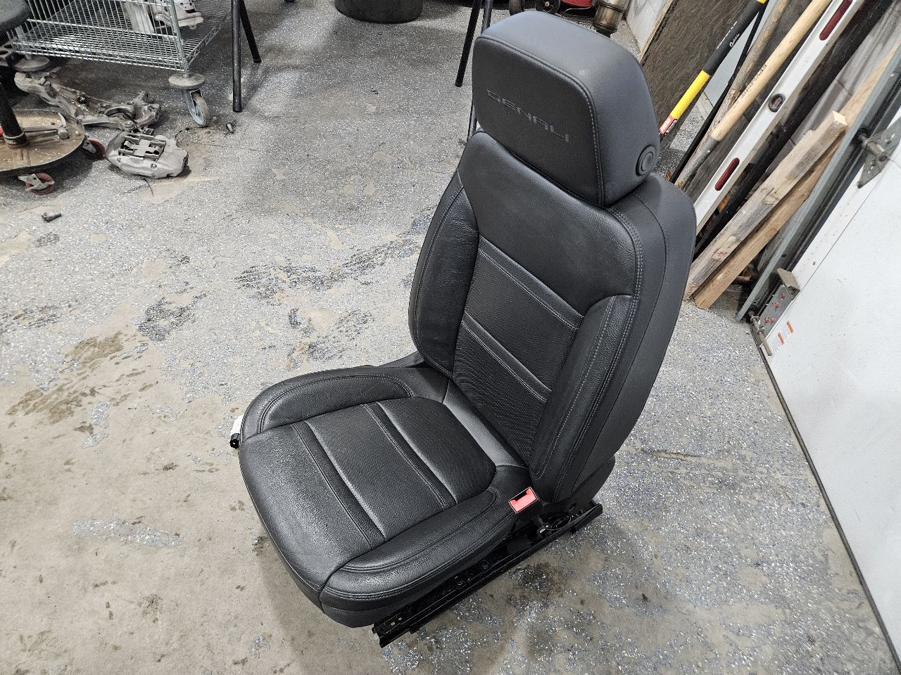 2020 SIERDEN15 DENALI FRONT & REAR SEATS BLACK 31439 - image 15