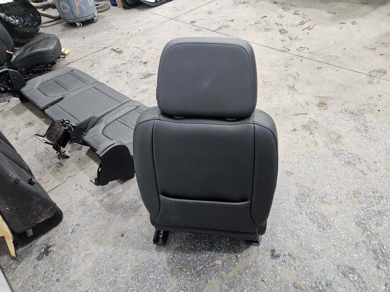 2020 SIERDEN15 DENALI FRONT & REAR SEATS BLACK 31439 - image 17