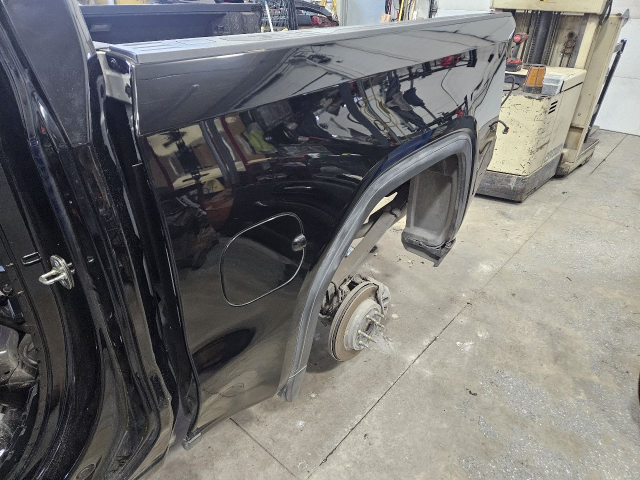 2020 SIERDEN15 5'9" CARBON BED BLACK GBA CAN SHIP 31454 - image 2