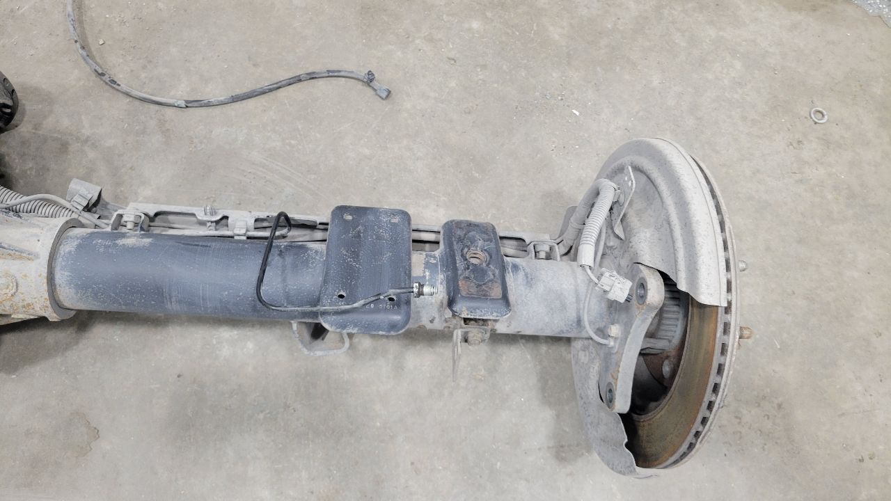 2020 SIERDEN15 REAR AXLE 9.75" 3.23 GU5 G80 66K MI 31458 - image 3