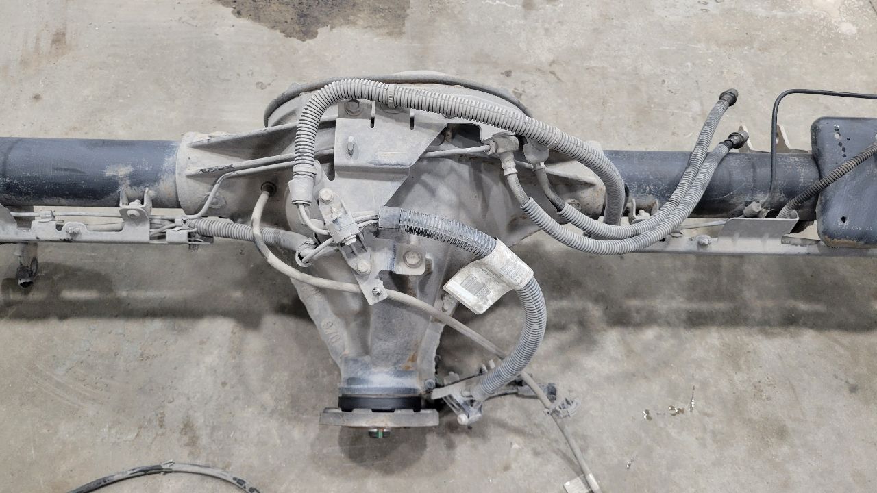 2020 SIERDEN15 REAR AXLE 9.75" 3.23 GU5 G80 66K MI 31458 - image 10