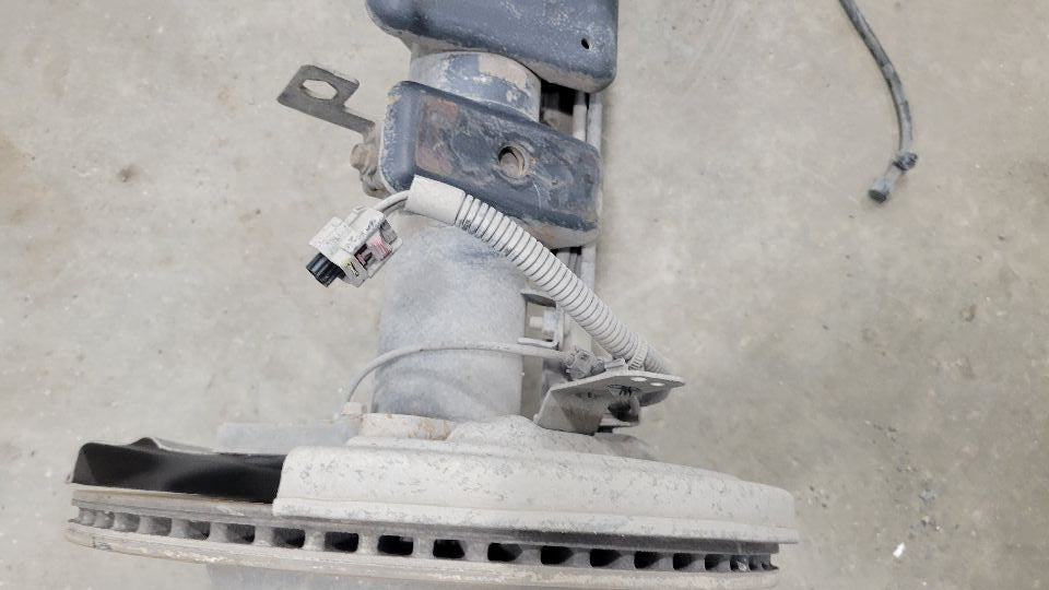 2020 SIERDEN15 REAR AXLE 9.75" 3.23 GU5 G80 66K MI 31458 - image 12