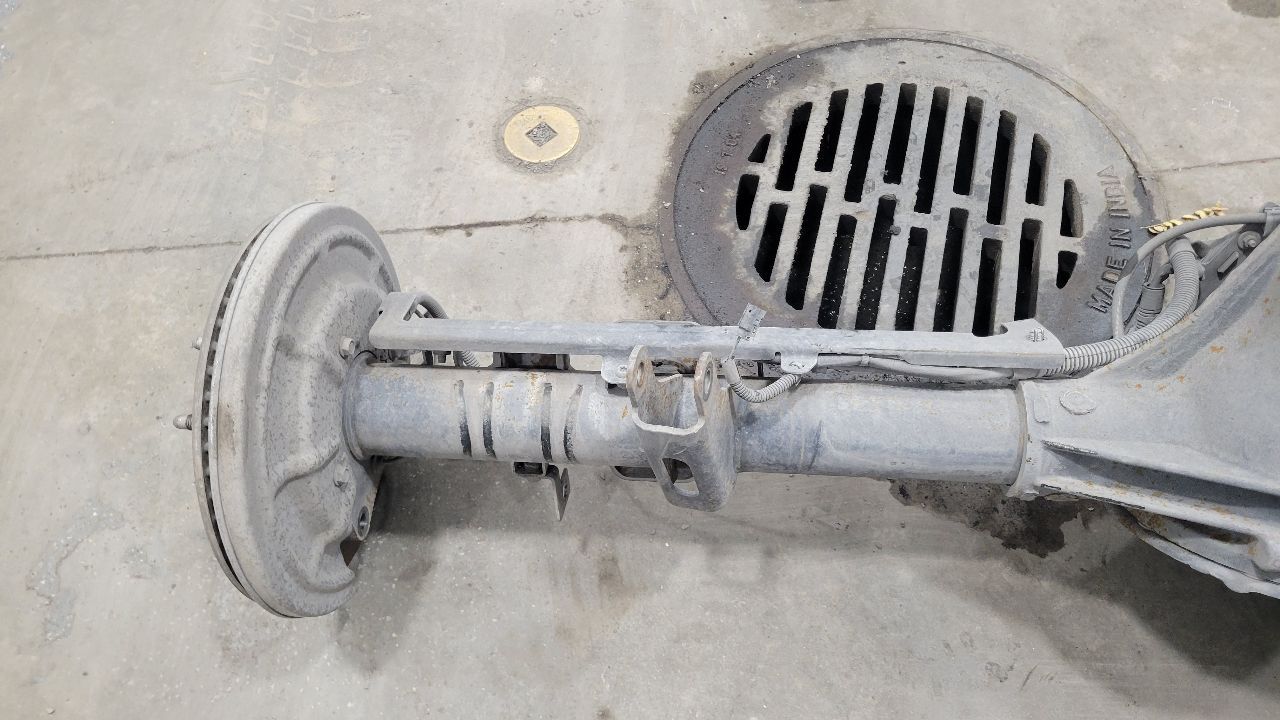 2020 SIERRA DENALI REAR AXLE 9.75" 3.23 GU5 G80 66K MI 31458 - image 2