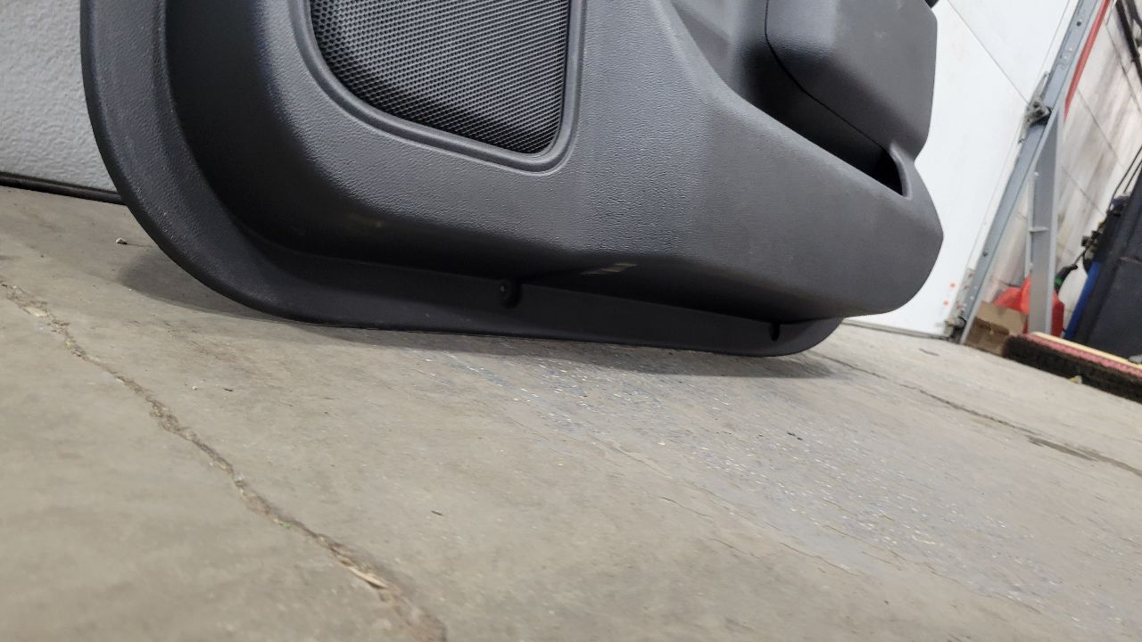 2020 SIERDEN15 RH FRONT DOOR PANEL BLACK DENALI 31493 - image 7