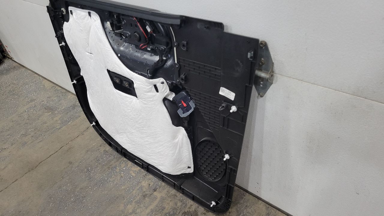 2020 SIERDEN15 RH FRONT DOOR PANEL BLACK DENALI 31493 - image 9