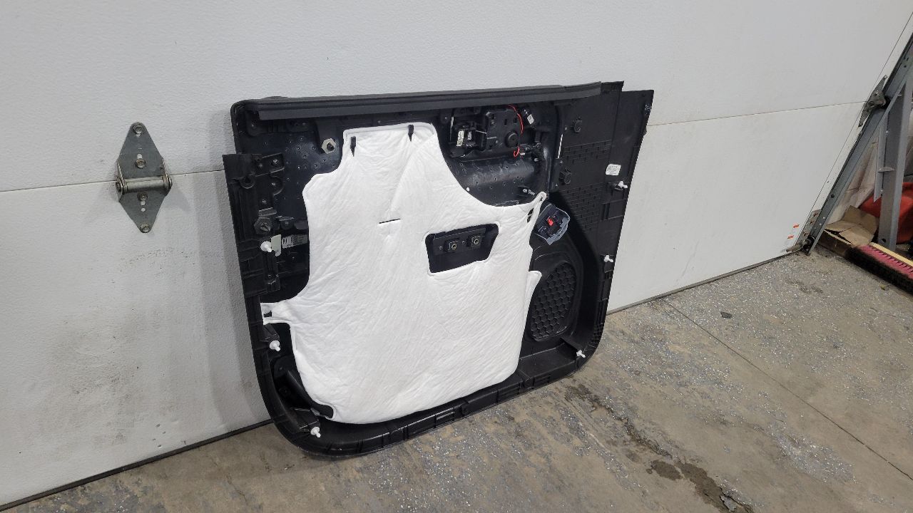 2020 SIERDEN15 RH FRONT DOOR PANEL BLACK DENALI 31493 - image 10