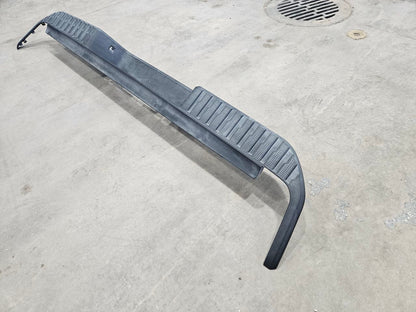 2020 SIERDEN15 REAR BUMPER UPPER STEP PAD ONLY 31528 - image 4