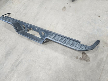 2020 SIERDEN15 REAR BUMPER UPPER STEP PAD ONLY 31528 - image 11