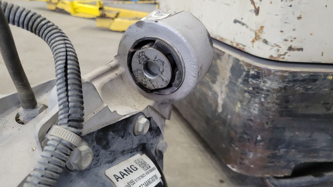 2020 SIERDEN15 FRONT AXLE 3.23 GU5 RATIO AANG 66K 31541 - image 8