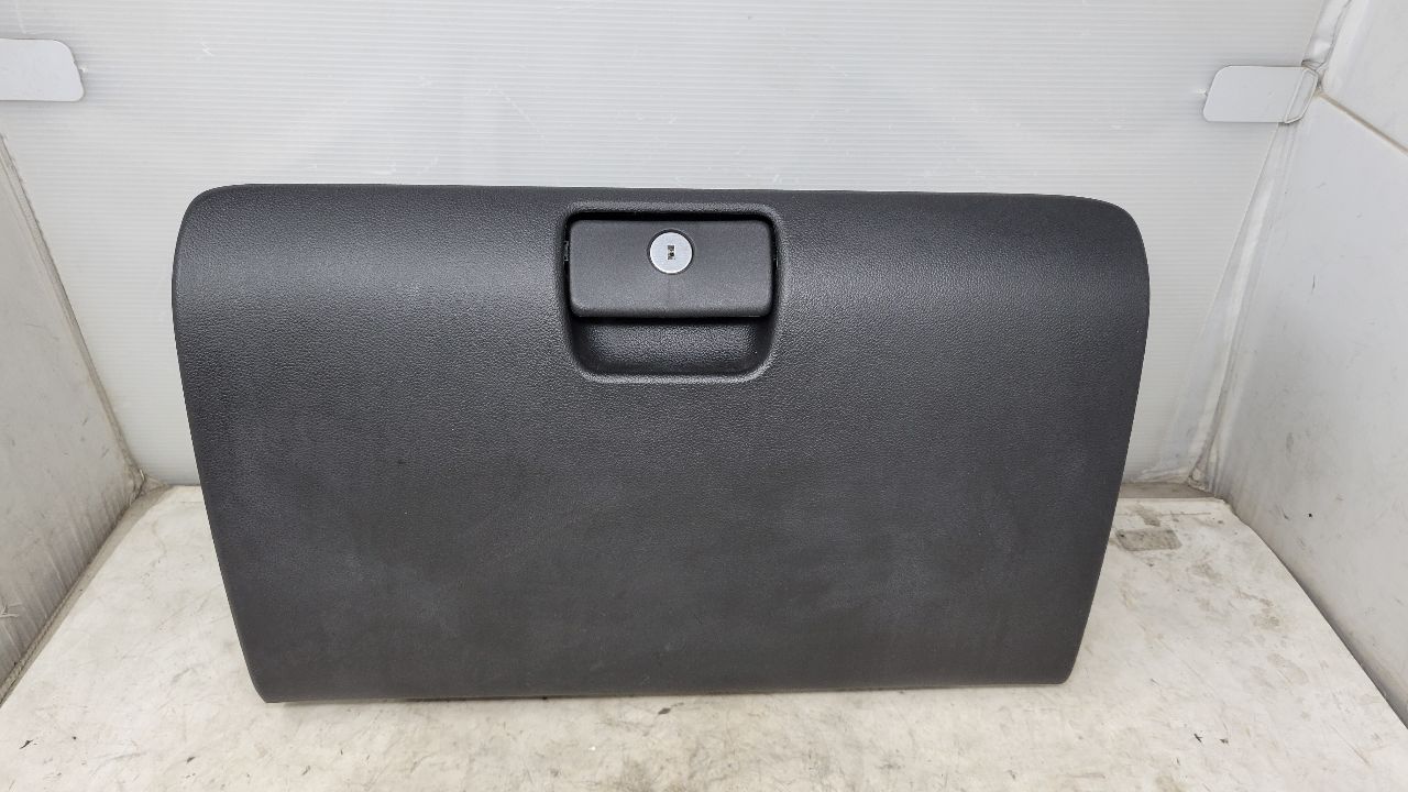 2020 SIERDEN15 LOWER GLOVE BOX JET BLACK 84093881 31549 - image 3