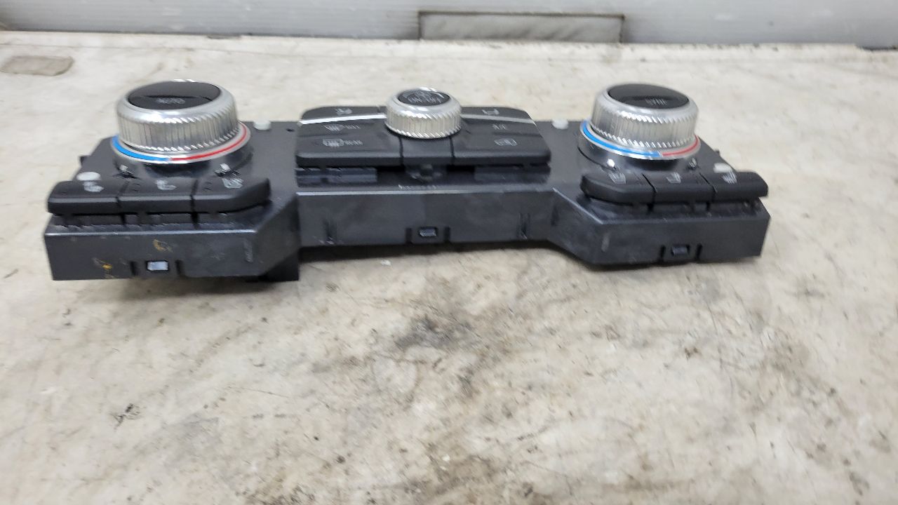 2020 SIERDEN15 CLIMATE CONTROLS HEATER AC 84692238 31564 - image 3