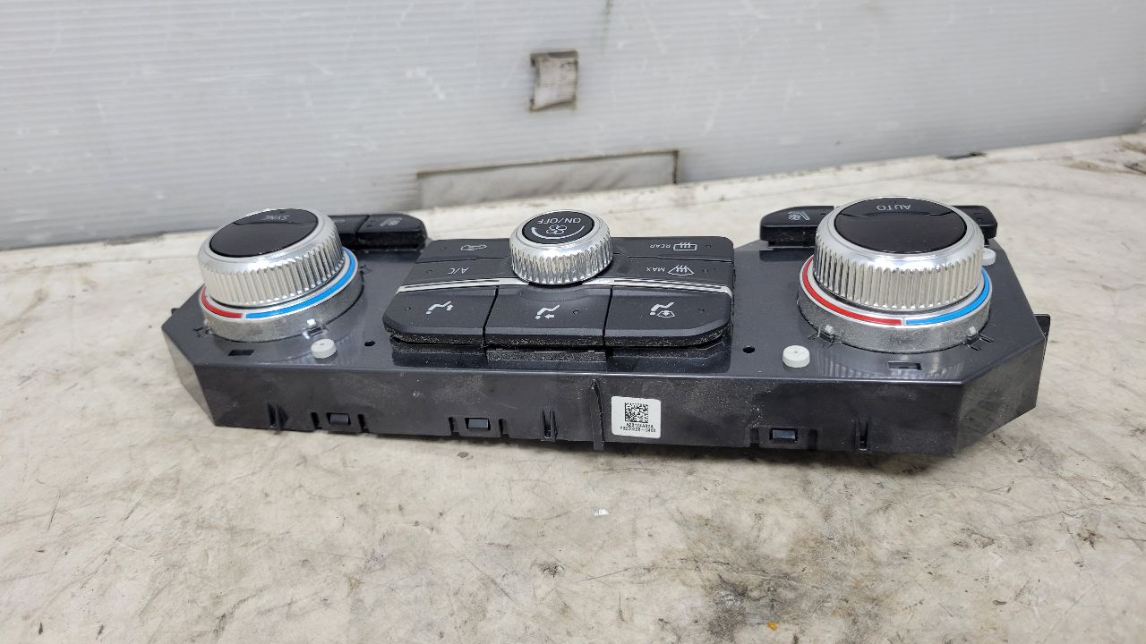 2020 SIERDEN15 CLIMATE CONTROLS HEATER AC 84692238 31564 - image 5