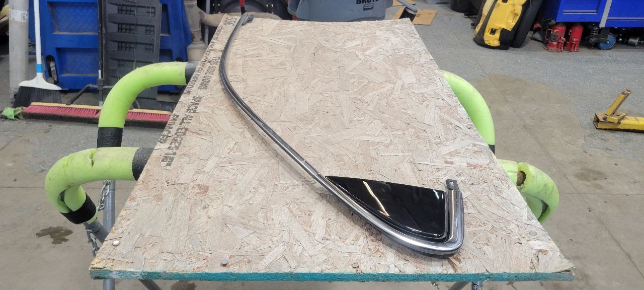2020 SIERDEN15 LH FRONT UPPER REVEAL MOLDING TRIM 31577 - image 4