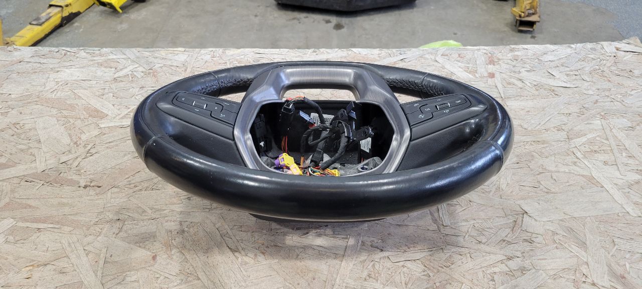 2020 SIERDEN15 DENALI STEERING WHEEL HEATED BLACK 31579 - image 3