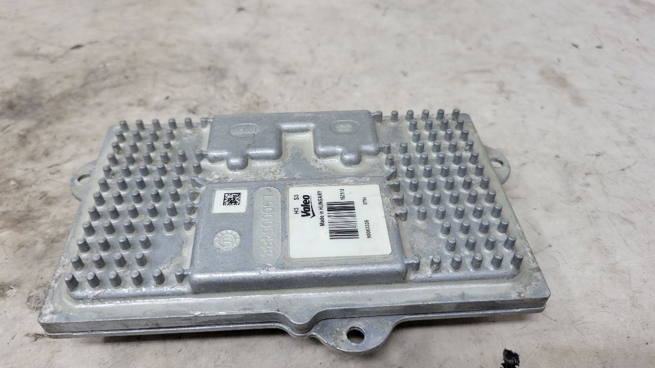 2018 SILVRDO15 HEADLIGHT BALLAST 84893099 L90032783 31617 - image 7