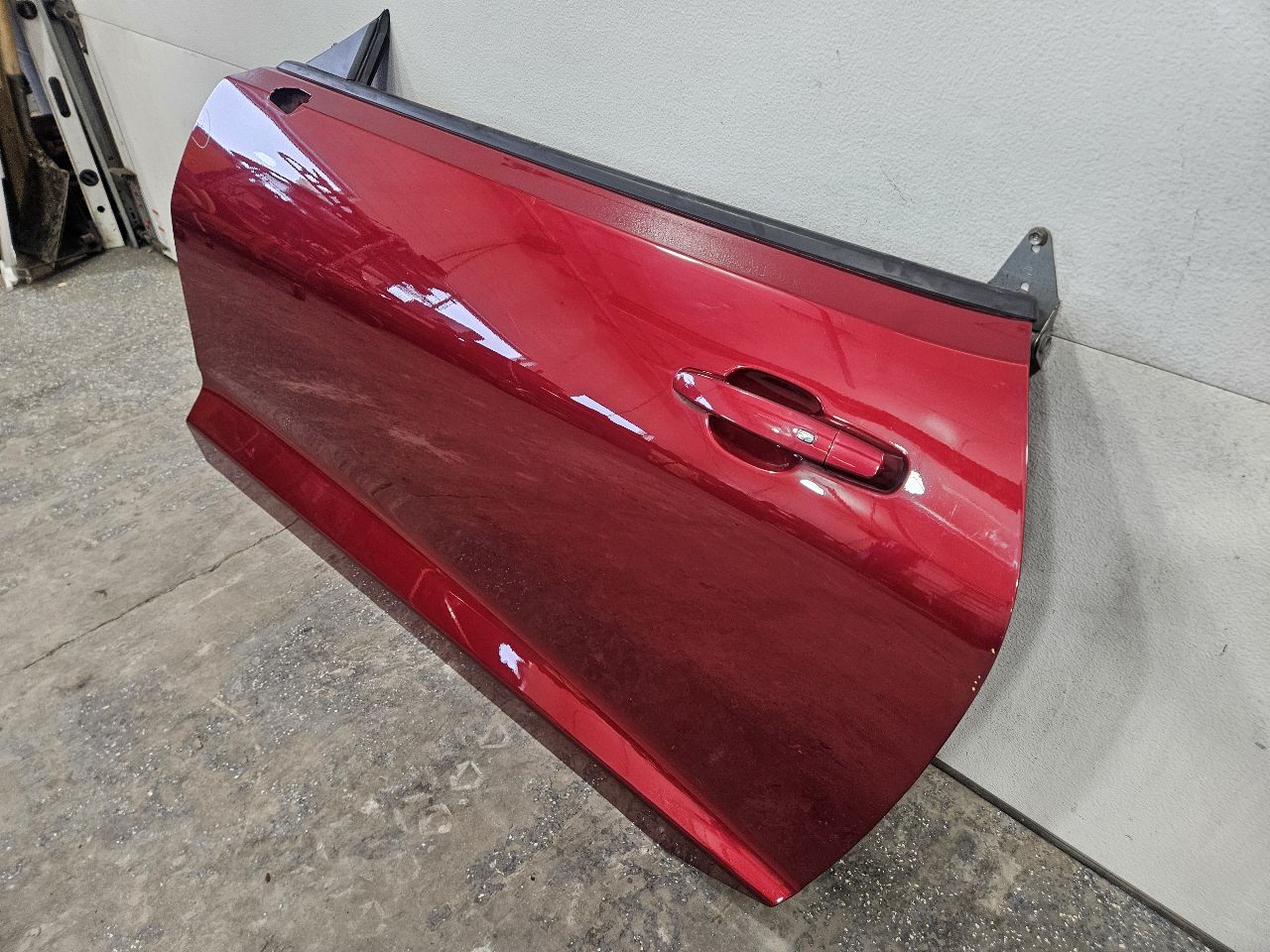 2021 CAMARO LH DOOR CHERRY POP GSK 6S.5 SCRATCH 31619 - image 2