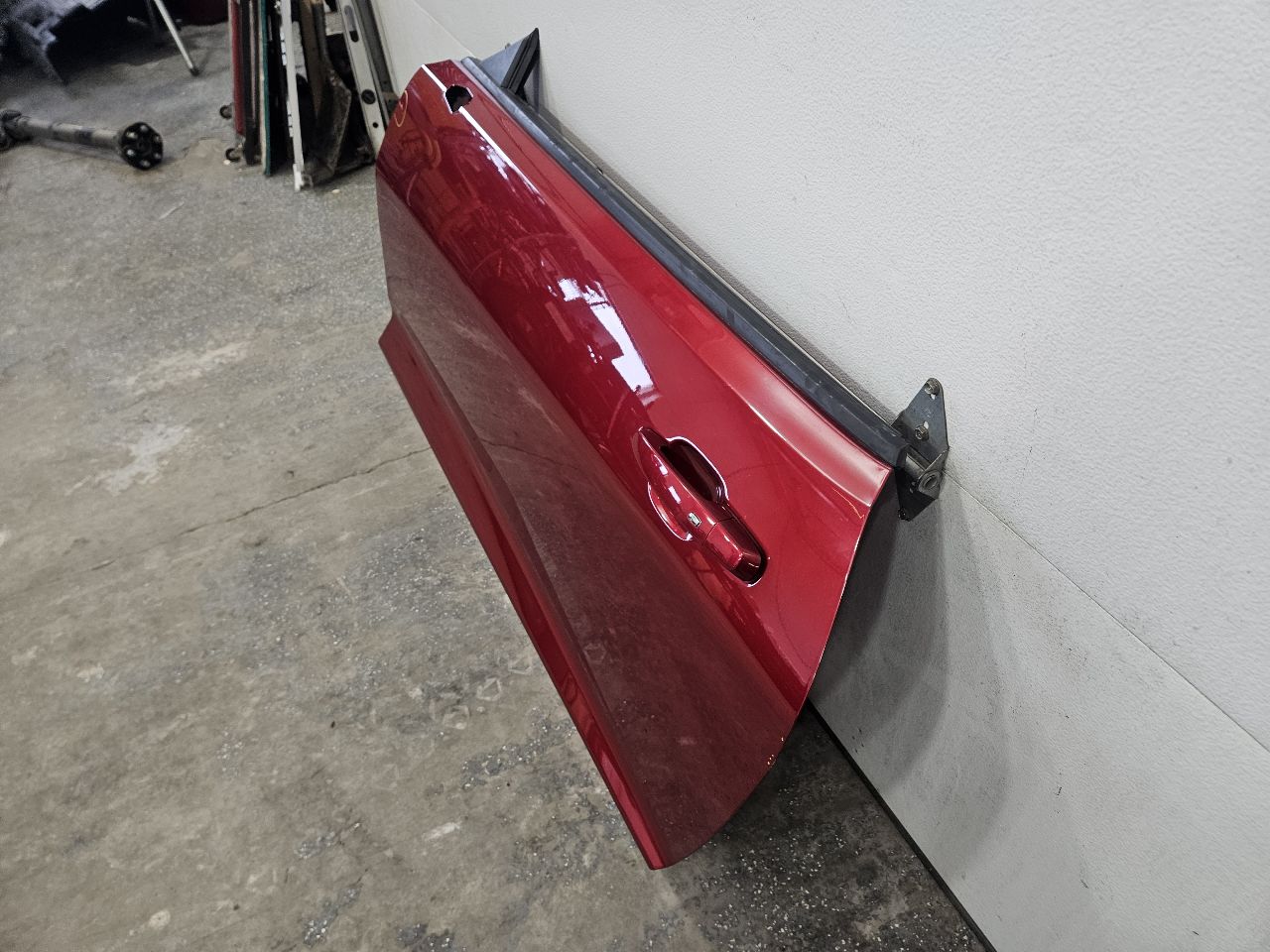 2021 CAMARO LH DOOR CHERRY POP GSK 6S.5 SCRATCH 31619 - image 4