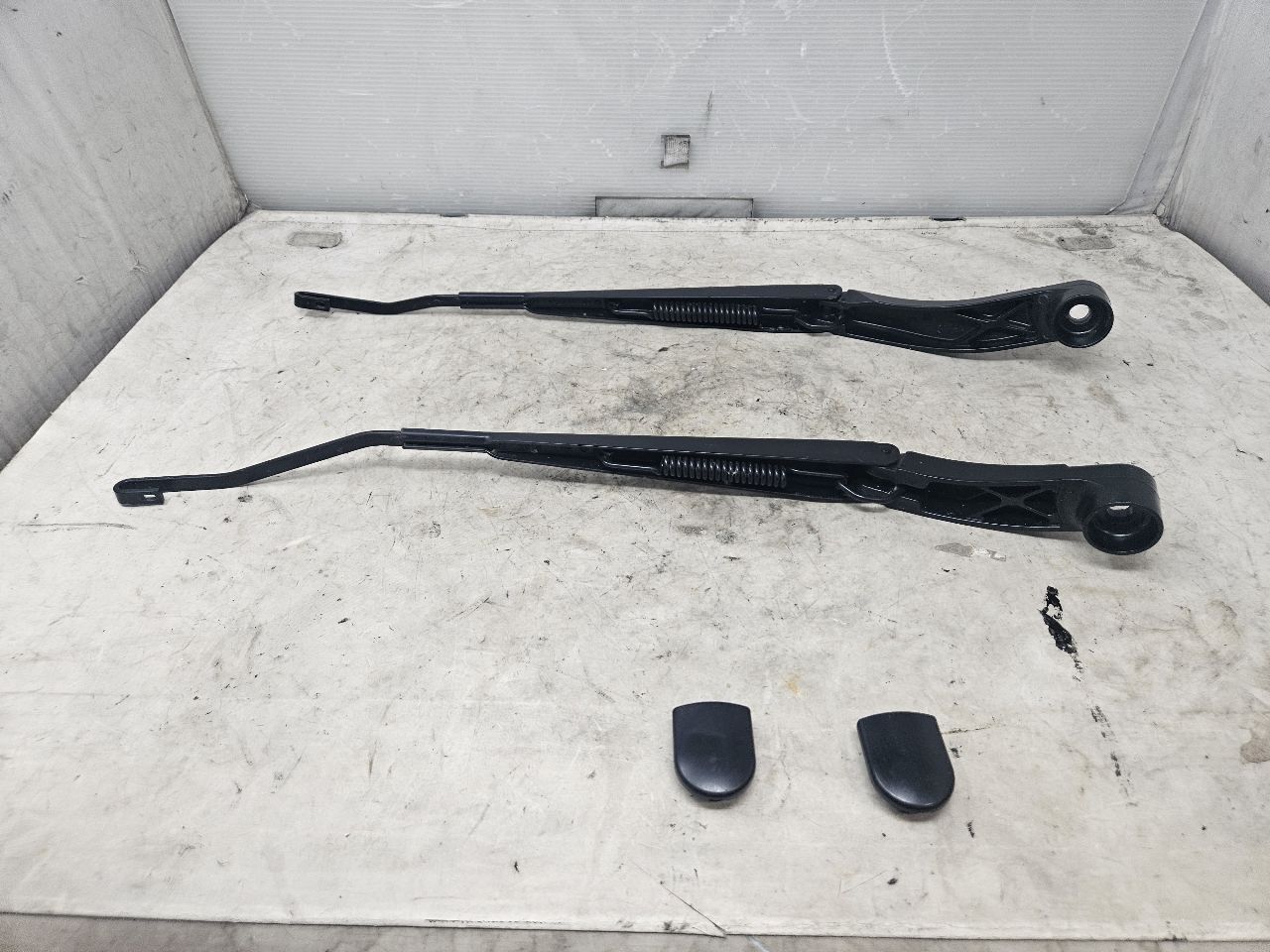 2021 CAMARO WINDSHIELD WIPER ARMS PAIR LH RH 31621 - image 3