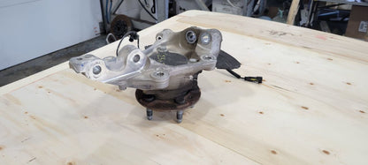 2021 CAMARO LH DRIVER FRONT SPINDLE W/HUB 10K 31625 - image 5