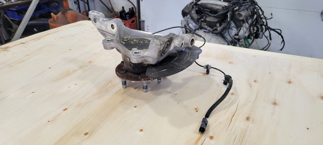 2021 CAMARO LH DRIVER FRONT SPINDLE W/HUB 10K 31625 - image 7