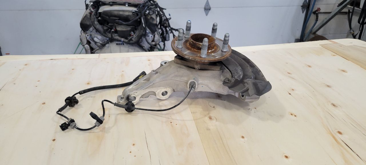 2021 CAMARO LH DRIVER FRONT SPINDLE W/HUB 10K 31625 - image 13
