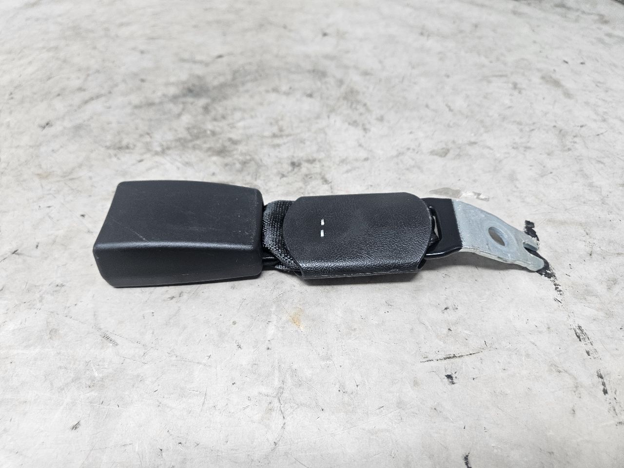 2021 CAMARO REAR SEAT BELT BUCKLE LH RH 84002412 31630 - image 9