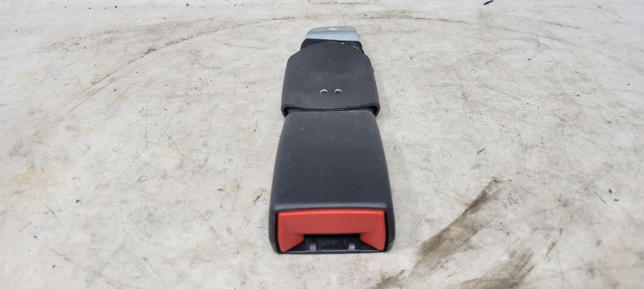 2021 CAMARO REAR SEAT BELT BUCKLE LH RH 84002412 31631 - image 2