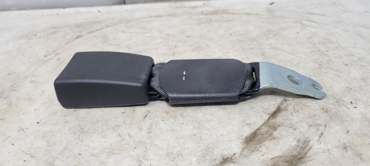 2021 CAMARO REAR SEAT BELT BUCKLE LH RH 84002412 31631 - image 3