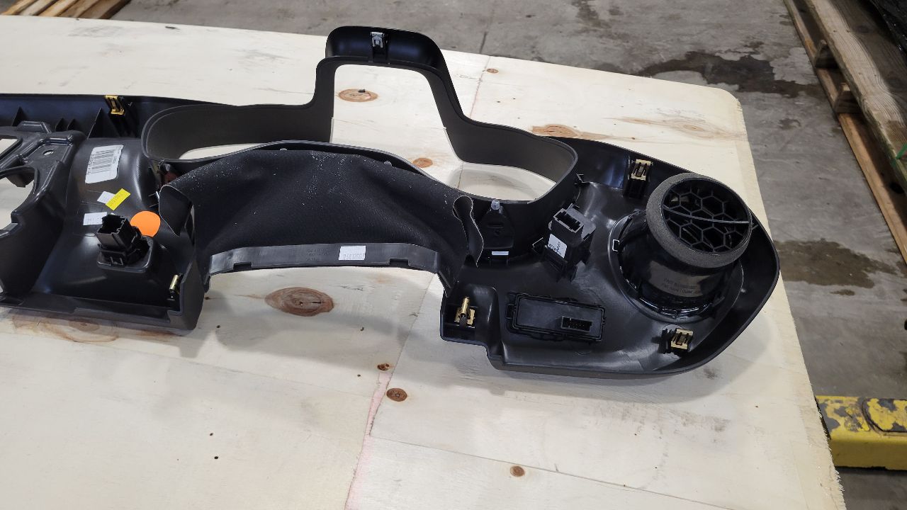 2021 CAMARO DASH CLUSTER RADIO BEZEL TRIM 31642 - image 14