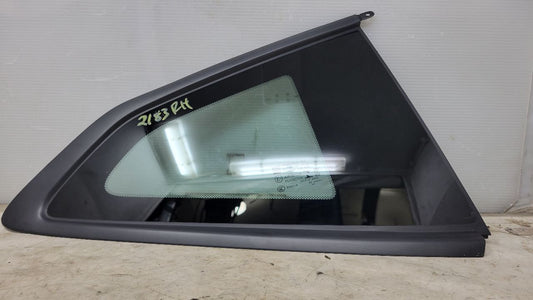 2021 CAMARO RH PASSENGER QUARTER GLASS COUPE 31648 - image 1