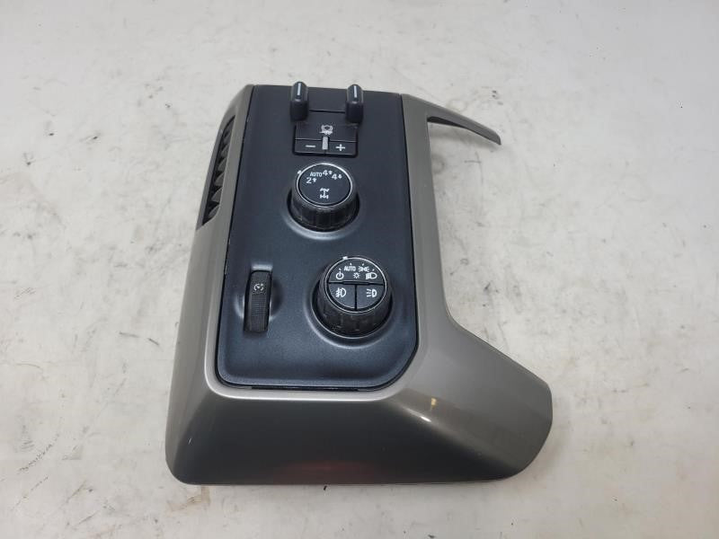 2017 SILVRDO15 LH DASH TRIM & DEFROST WITH HEADLIGH 316 - image 4