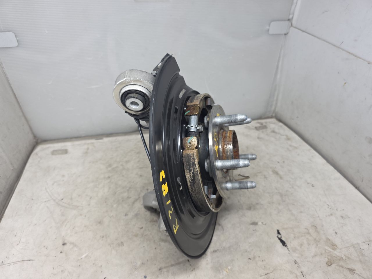 2021 CAMARO RH PASSENGER REAR SPINDLE SS 1LE 10K 31701 - image 6