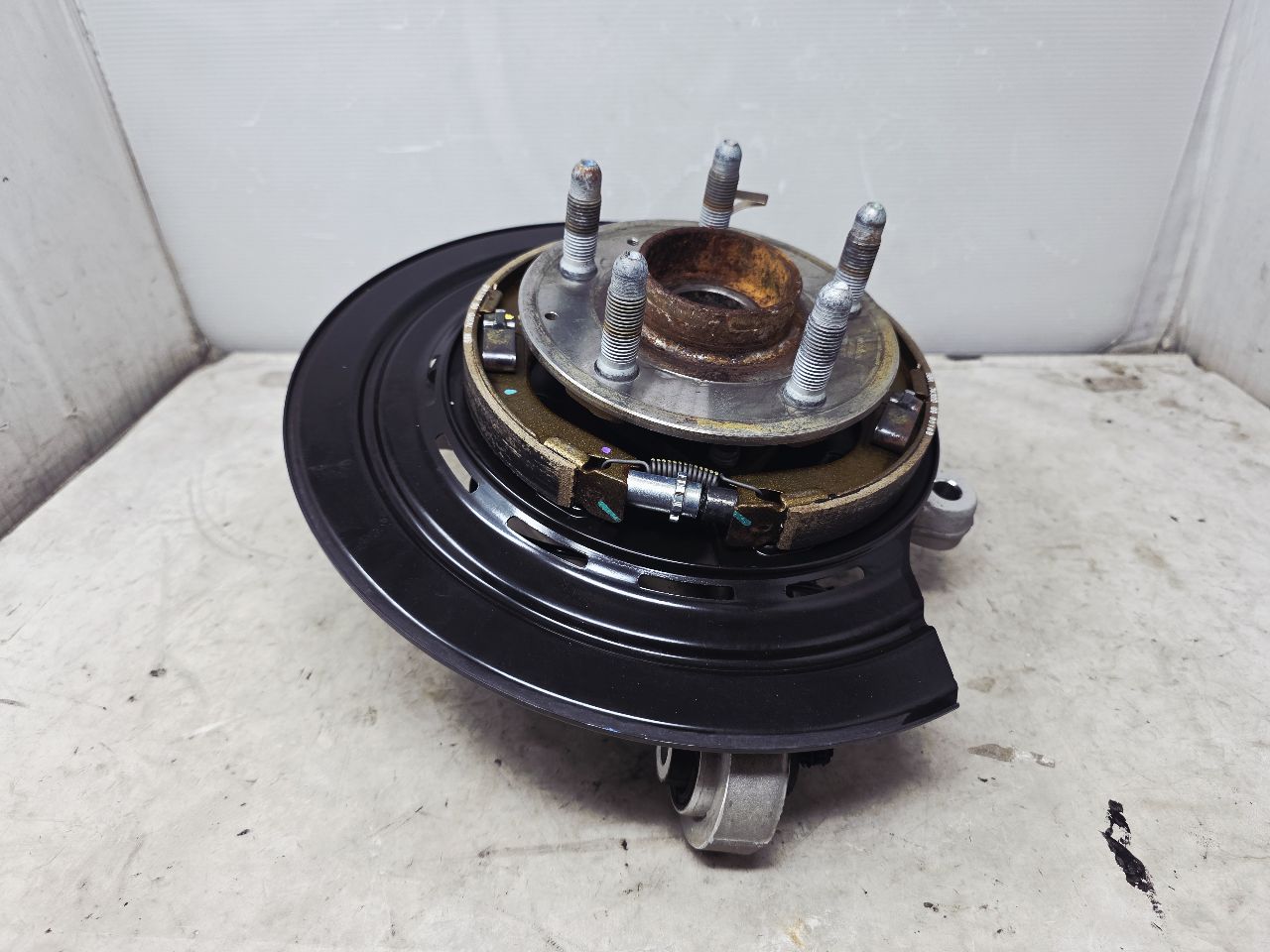 2021 CAMARO LH DRIVER REAR SPINDLE SS 1LE 10K 31702 - image 2